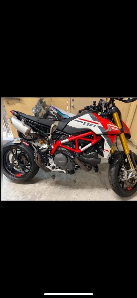2023 Ducati Hypermotard - Изображение 2 из 4
