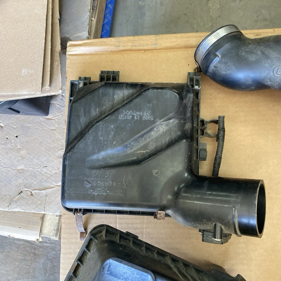 Subaru Forester 2009 2010 2011 2012 2013 2,5 admisión de aire conducto caja de aire Foto 3 de 4