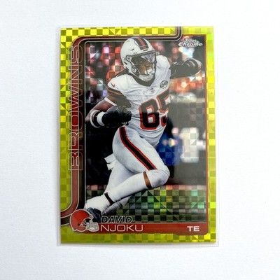 2025 Topps Chrome David Njoku #69 Lime Green X-Fractor Cleveland Browns