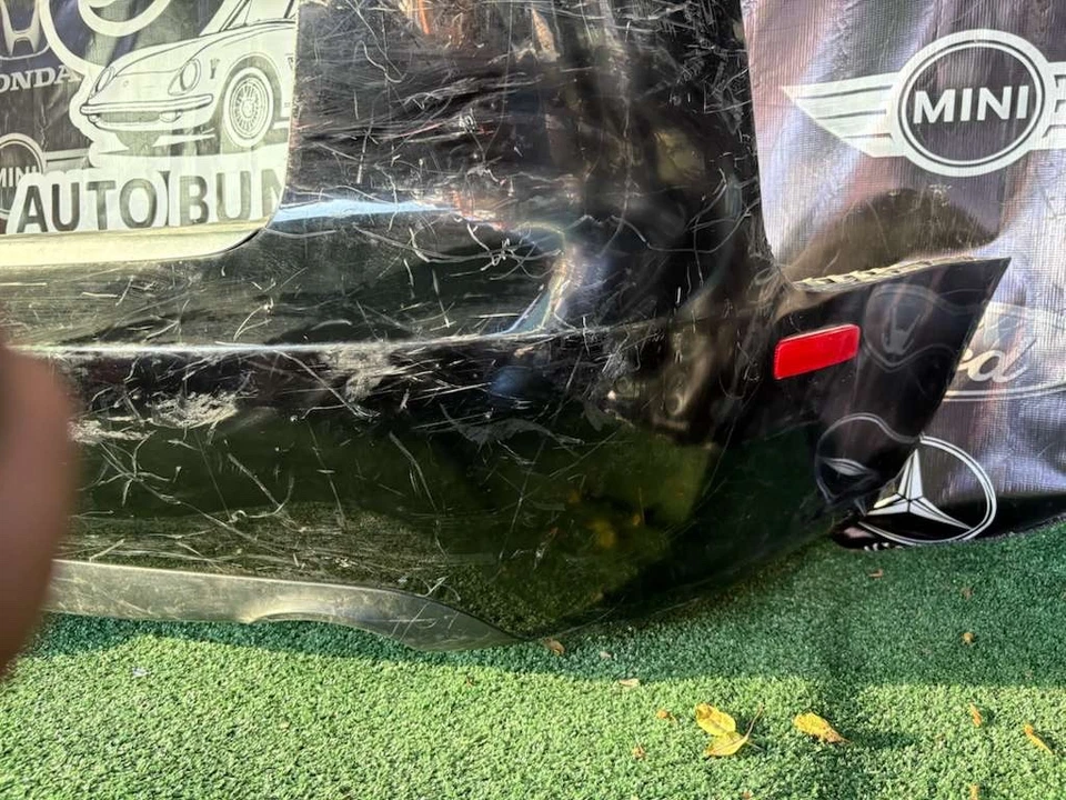 Parachoques trasero Audi A4 2005-2008 y doble cenefa de escape OEM 8E5807303BGRU Foto 2 de 4