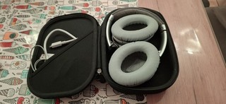 Bose QuietComfort 35 II Bluetooth Auriculares con cierre de oreja con cables y funda