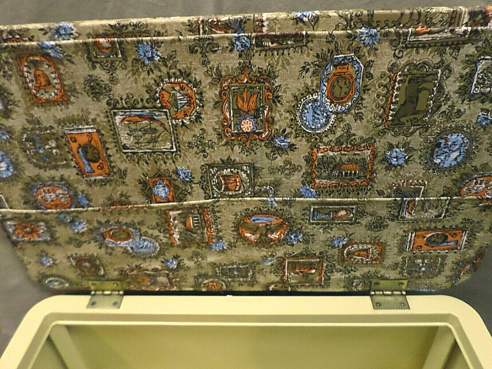 3076M Vtg PAIR 2 Matching BURLINGTON Table Stools Benches Sewing Boxes