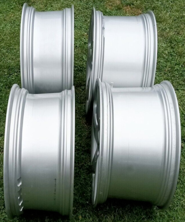 Ferrari 458 Wheels_Set of 4_282334_282335_8.5x20 Front 10.5x20 Rear_GENUINE_OE