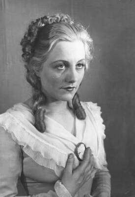 Portrait Gabrielle Daubon costume role French film 'Danton' 1930 Old Photo