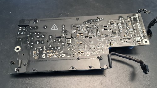 iMac 21.5 inches 2017 Power supply - Photo 2/3