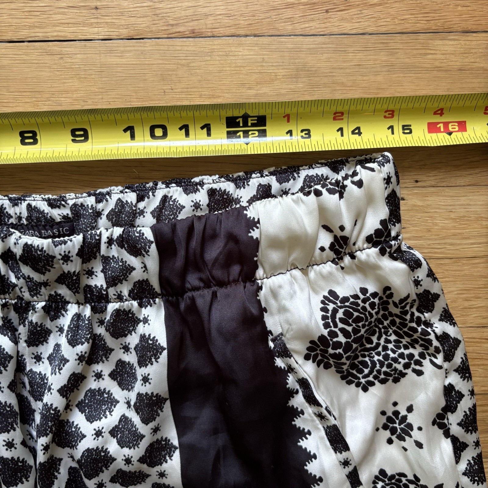 Zara Basic Black & White Patterned Silk-Like Pull… - image 4