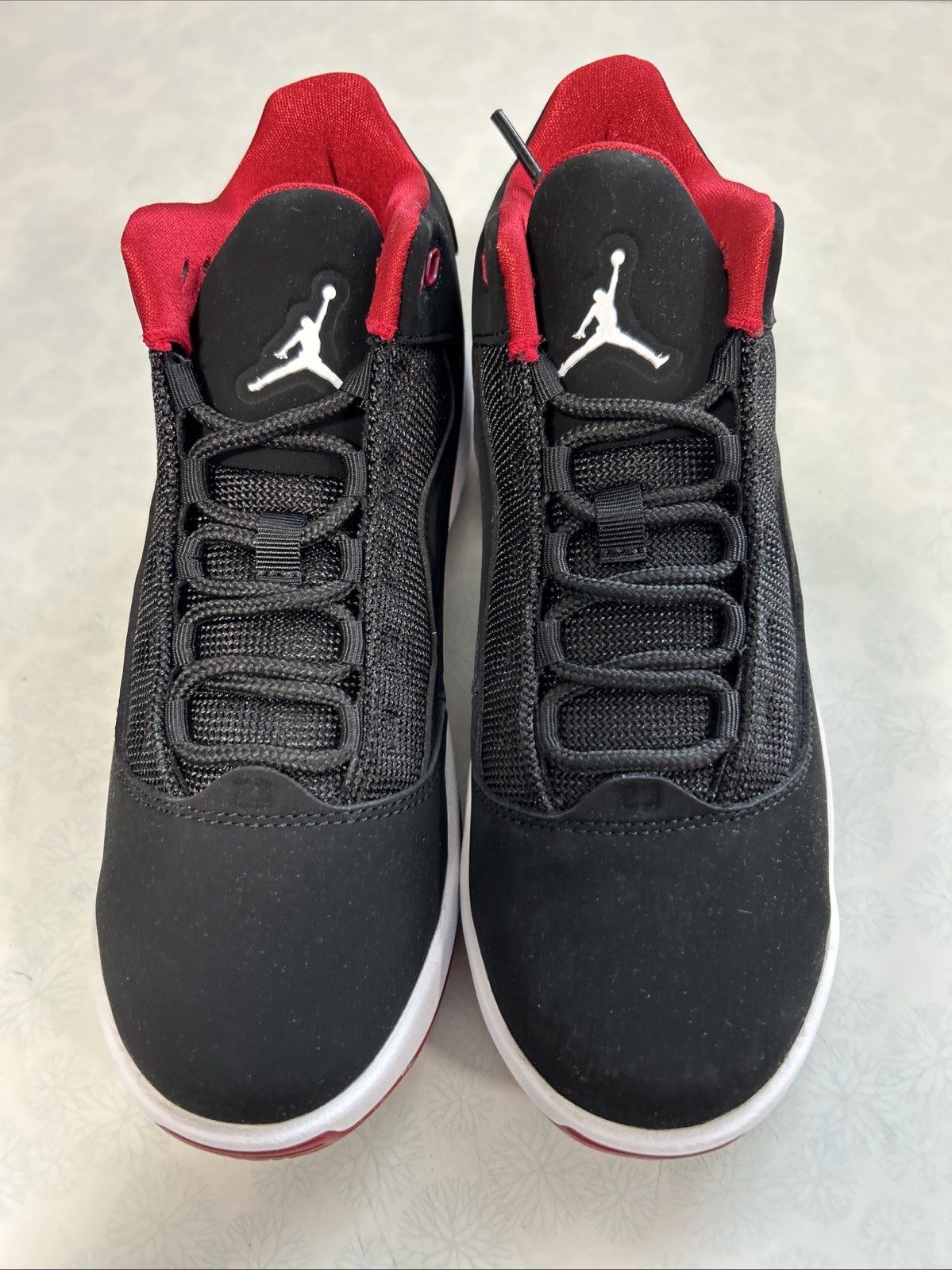 Nike Jordan Max Aura 2 (GS) Big Kids 5.5Youth CN8094 016 BNI