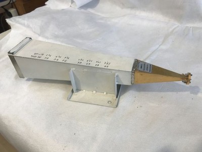 Very high gain 30dB wide band horn antenna 57 - 86 GHz