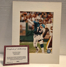 Miami Dolphins Collecting and Fan Guide 81