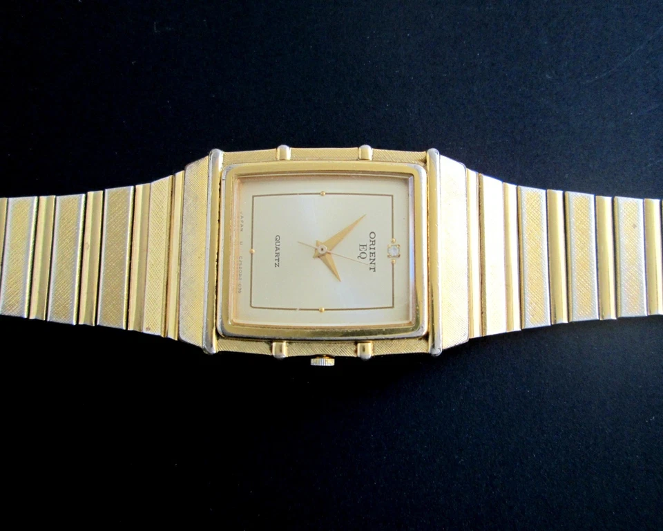 Orient Tank EQ, REF.: Reloj de cuarzo chapado en oro para hombre/mujer C25931-20CS Foto 4 de 4