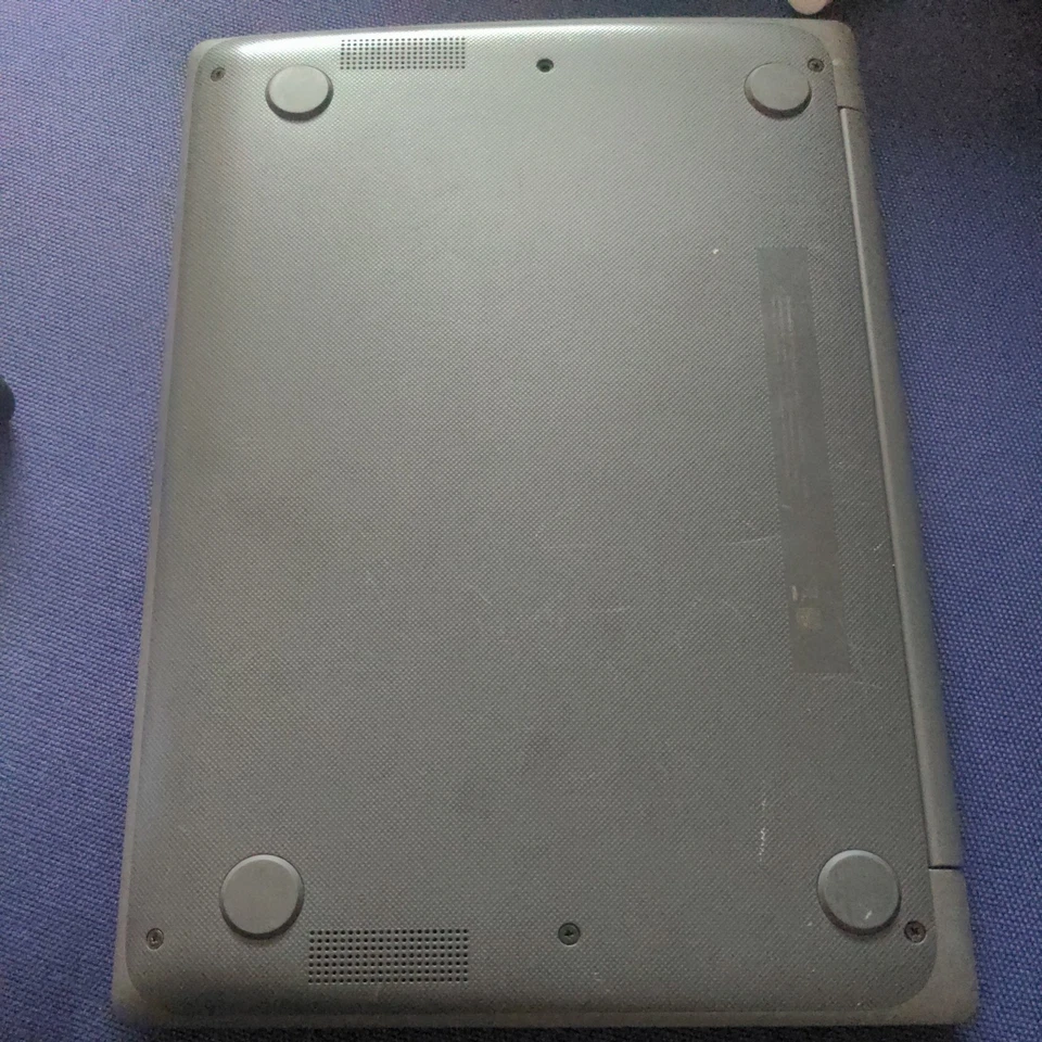 HP Chromebook 11.6" G8 EE  4GB 32 GB Google Play Store Latest 2020 - Image 4 of 4