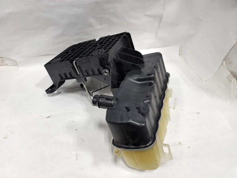 2017-2019 Ford F250SD F350SD Engine Coolant Left Reservoir Overflow Bottle Tank - Image 2 of 4