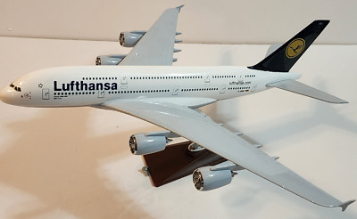 LUFTHANSA AIRLINES STAR ALLIANCE AIRCRAFT MODEL - D-AIMD -17-1/2'' x 18-1/2''