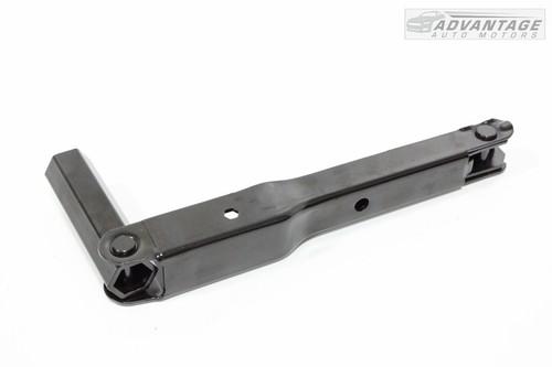 2018-2023 CHEVROLET EQUINOX EMERGENCY SPARE WHEEL JACK TOOL HOLDER BOX SET OEM - Picture 4 of 11