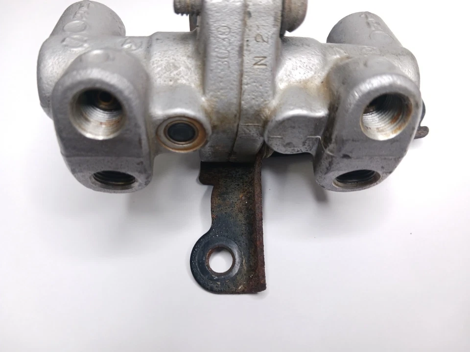 1992 - 1995 Honda Civic EG EG6 EG9 Del Sol Brake Proportioning Valve Brakes 3030 - Image 4 of 4