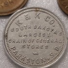 VINTAGE LOT 8 ASSORTED THE SHAMROCK K & K CO.  NEW JUNCTIONTAVER×++TOKENS  — photo 8