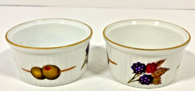 Evesham Royal Worcester Berries & Olives Custard Ramekins - 3'' x 1.5'' Set of 2