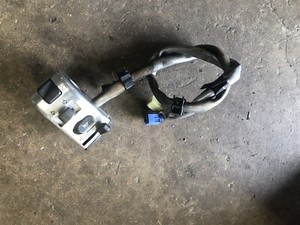 Yamaha VStar 1100 Custom XVS1100 XVS 03 04 05 06 07 08 09 OEM Left Bar Switch