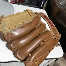 Vintage Continental Leisure Sports Leather Baseball Glove RHT Model 10004a Youth
