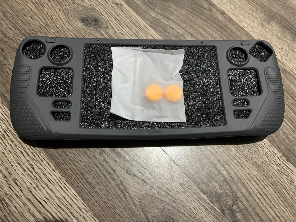 Steam Deck Case NEW - Silicone/Rubber Case W/ Joystick Grips - Image 3 of 3