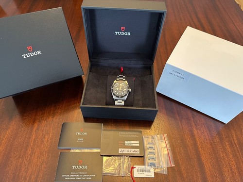 TUDOR Black Bay 58 watch - hardly worn & purchased at local Authorized Dealer