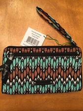 Vera Bradley Front Zip Wristlet Sierra Stream NWT Free Shipping