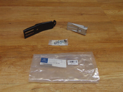 iPad 1/iPad 2 Holder Genuine Mercedes W204/W212/C218/W463  