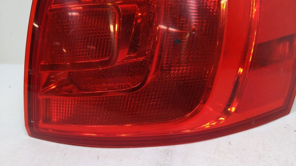 2008 - 2011 年大众捷达乘客右侧尾灯尾灯 Oem JRSYD — 第 4/4 张图片