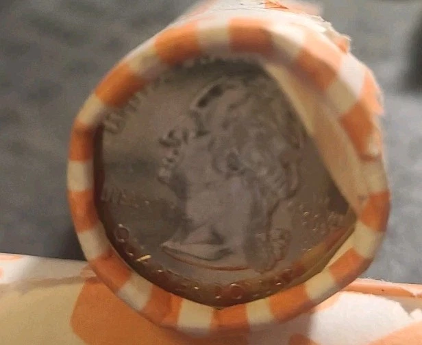 2001 New York D State quarter roll  bank rolled  uncirculated - Image 3 of 3