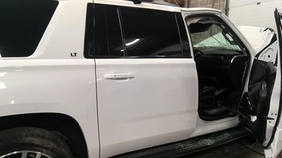 Used Rear Right Door Assembly Rear Side fits: 2020 Chevrolet Suburban 1500 priva
