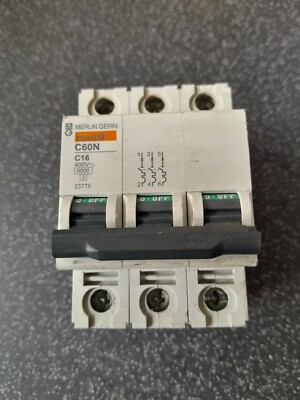 Merlin Gerin Multi 9 C60N Dreipol C16 MCB