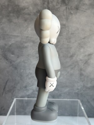 KAWS Companion Flayed Open Edition Vinyl Figure MoMA (GREY KAWS Companion Flayed Open Edition Vinyl Figure MoMA (GREY
