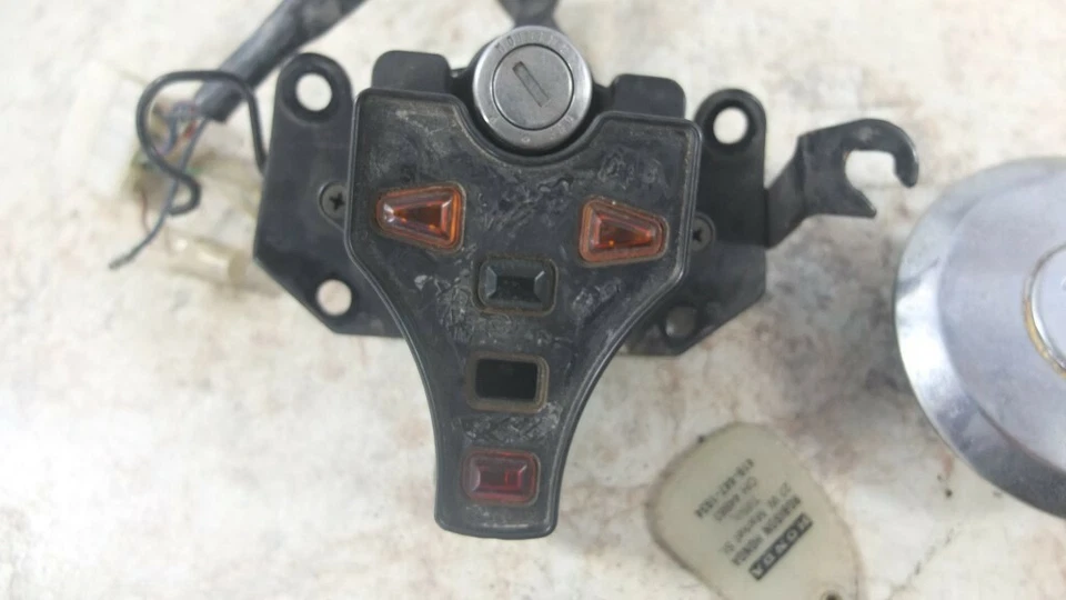 Переключатель зажигания 81 Honda CM400 CM 400 C комплект замков крышек для газового топлива бензина - Изображение 2 из 4