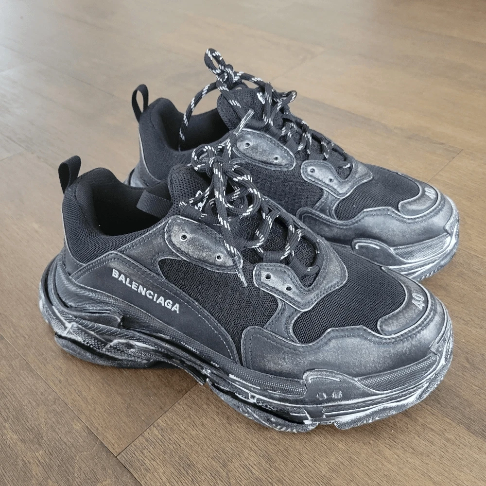 Balenciaga triple hotsell s distressed