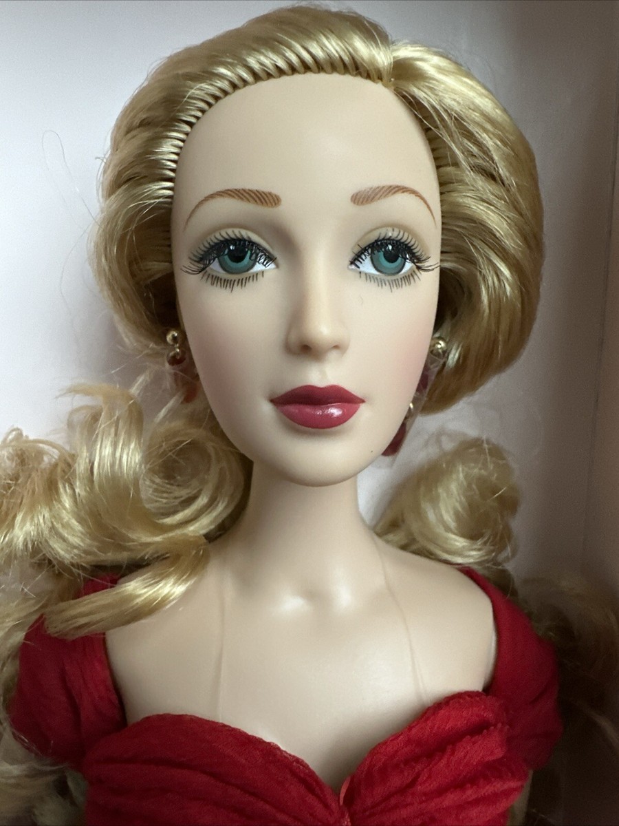 Madame Alexander ALEX2 005 Alexandra Fairchild Ford Wore Red 16