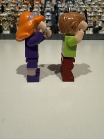 LEGO Daphne Blake And Shaggy Minifigure - 75903 Scooby-Doo Mystery Mansion 57