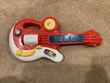 2013 Spin Master The Wiggles Musical Touring Party 16" Toy Guitar Tested Works