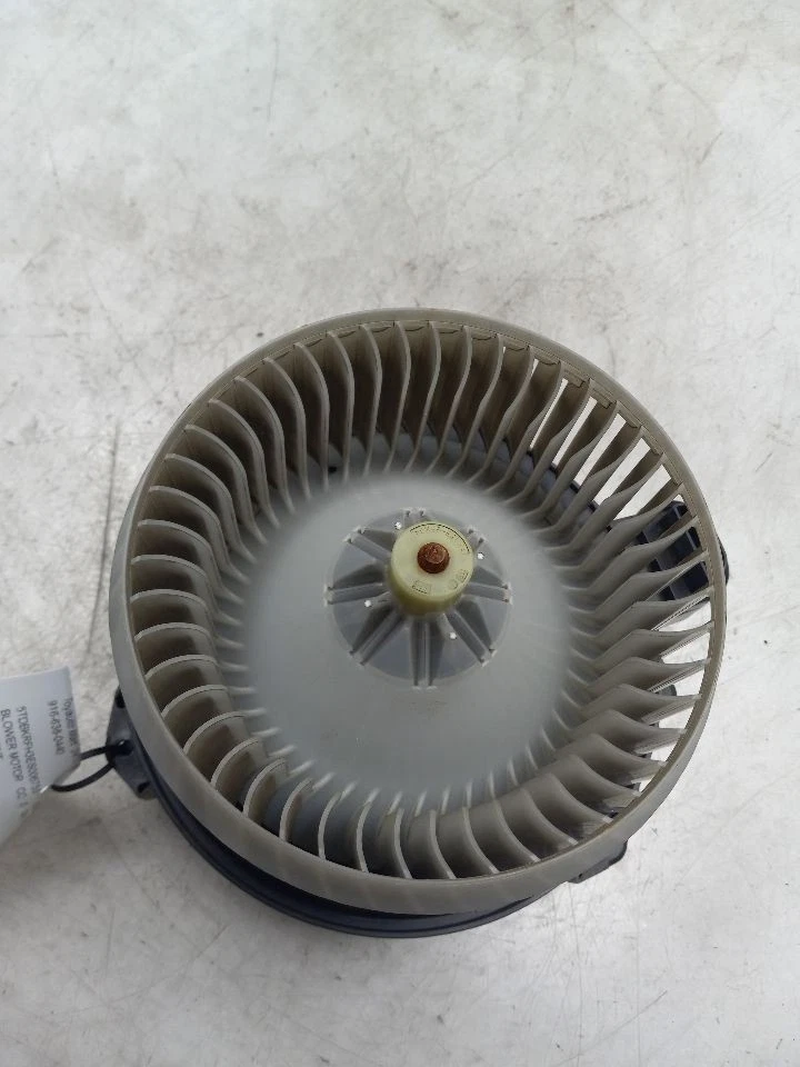 MOTOR SOPLADOR TOYOTA HIGHLANDER LE AC 08-19  Foto 2 de 4