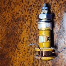 inductive trimmer, screw value setting, screw mounting  ceramic body. offered 10