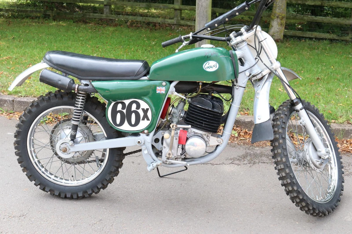 Vintage yamaha motorcycles hotsell for sale ebay