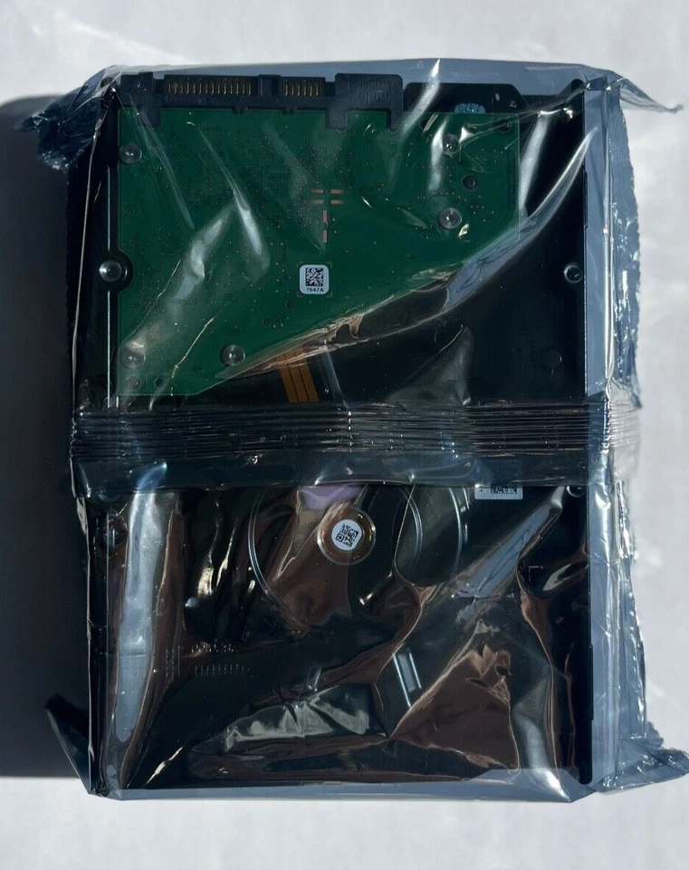 FACTORY SEALED SEAGATE EXOS  7E8  ST2000NM004A 2TB  3.5" SAS INTERNAL HARD DRIVE - Image 2 of 2