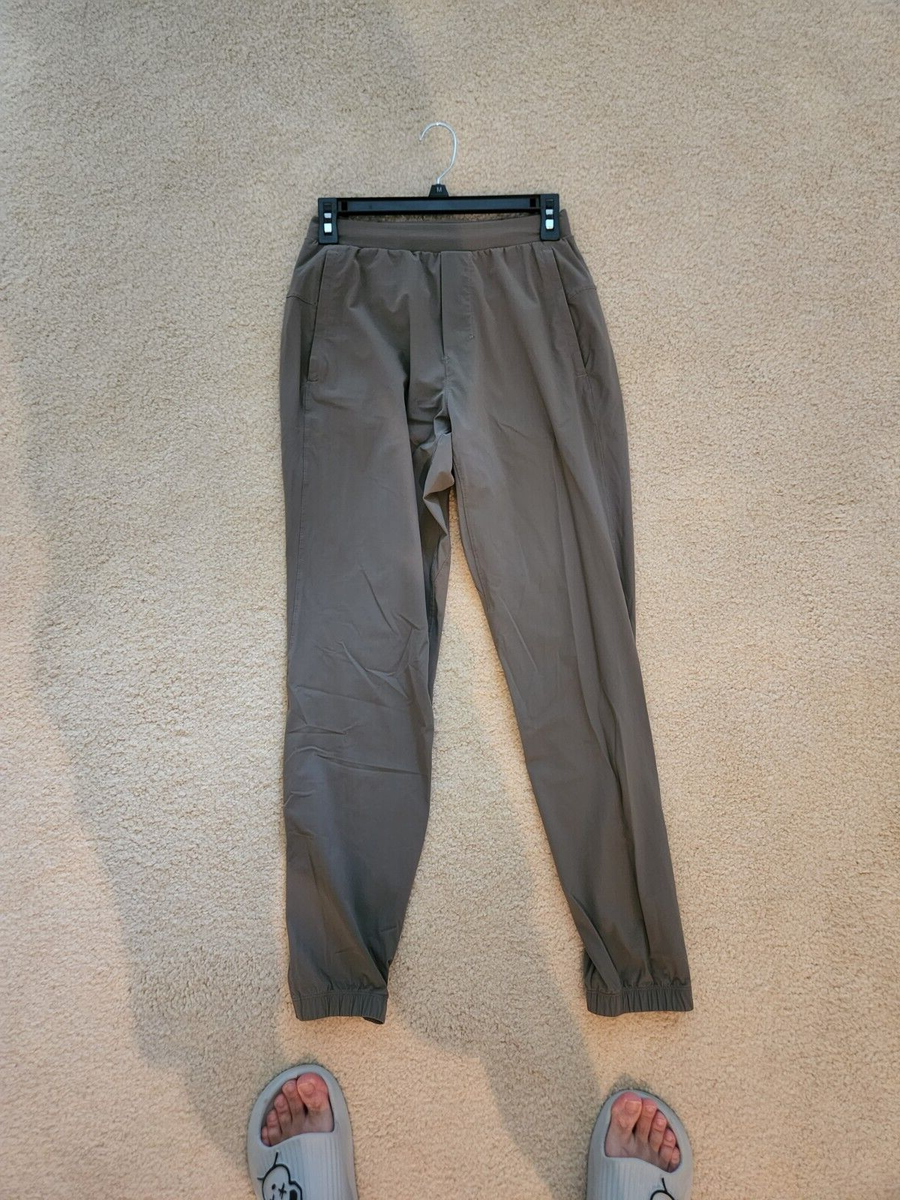 Lululemon Men's Surge Jogger Pants LM59565 Size XS Green