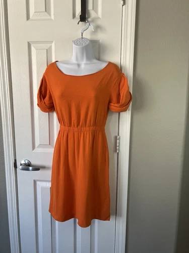 Abito firmato Miu Miu us intime ottimeioni cond midicione arancione bril bucoa dellatura ser coniche m abuffo sbuffoo