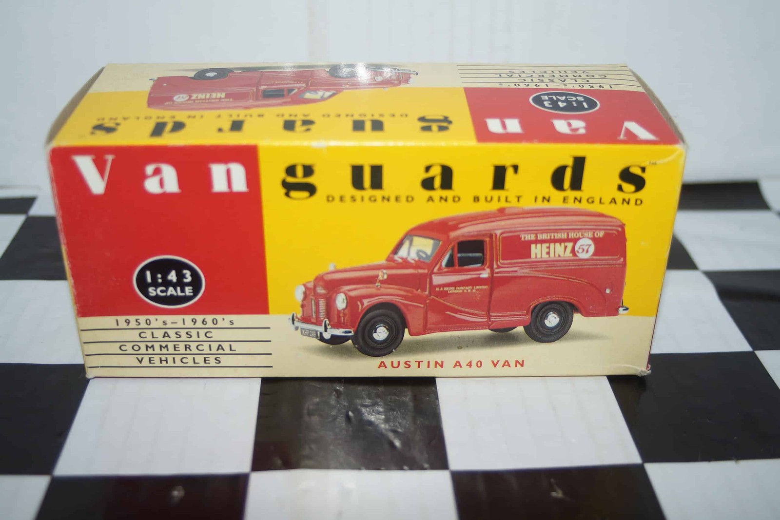 Vanguards Austin A40 van  Heinz VA3010 1:43 Scale