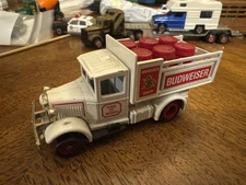 Lledo Days Budweiser Beer Truck – Anheuser Busch – Vintage Diecast w/ Barrels
