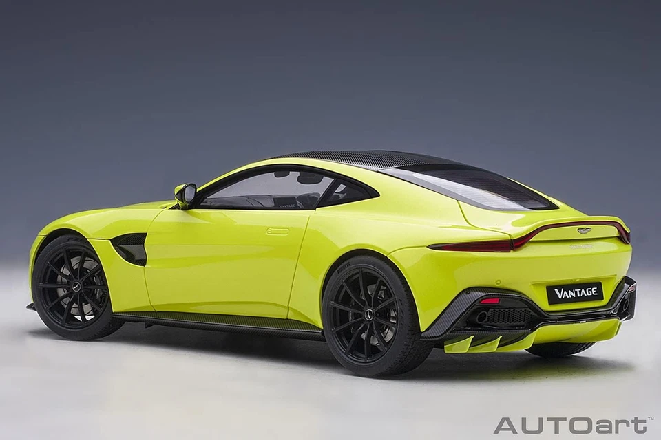 AUTOart 1/18 Aston Martin Vantage 2019 techo metálico verde lima/negro carbono 7 Foto 2 de 4