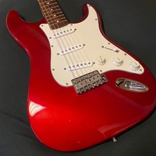 Guitare électrique TOKAI Gold star sons modèle ST type Red