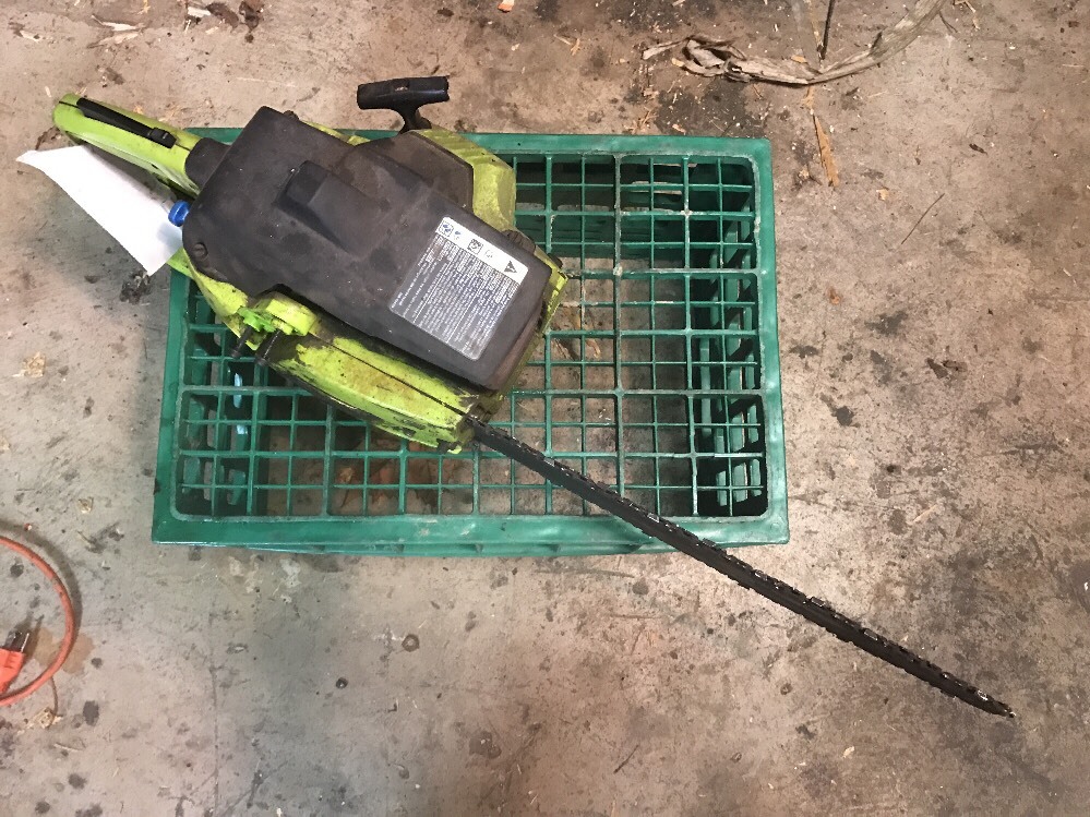 Poulan Super Clean 2150 2.1 C.I. CHAINSAW 2150 / 16" BAR FOR PARTS OR