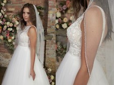 Bridal glitter veil with beads edge trim for bride