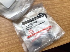 Rover 400 45 MG ZS 600 bonnet insulation clips (9) ANU1103